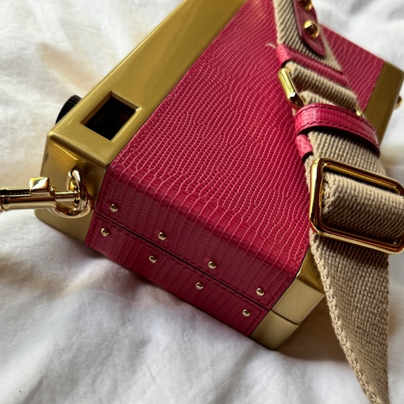 Dolce & Gabbana Camera Bag ๐๐ - Picture 10 of 16